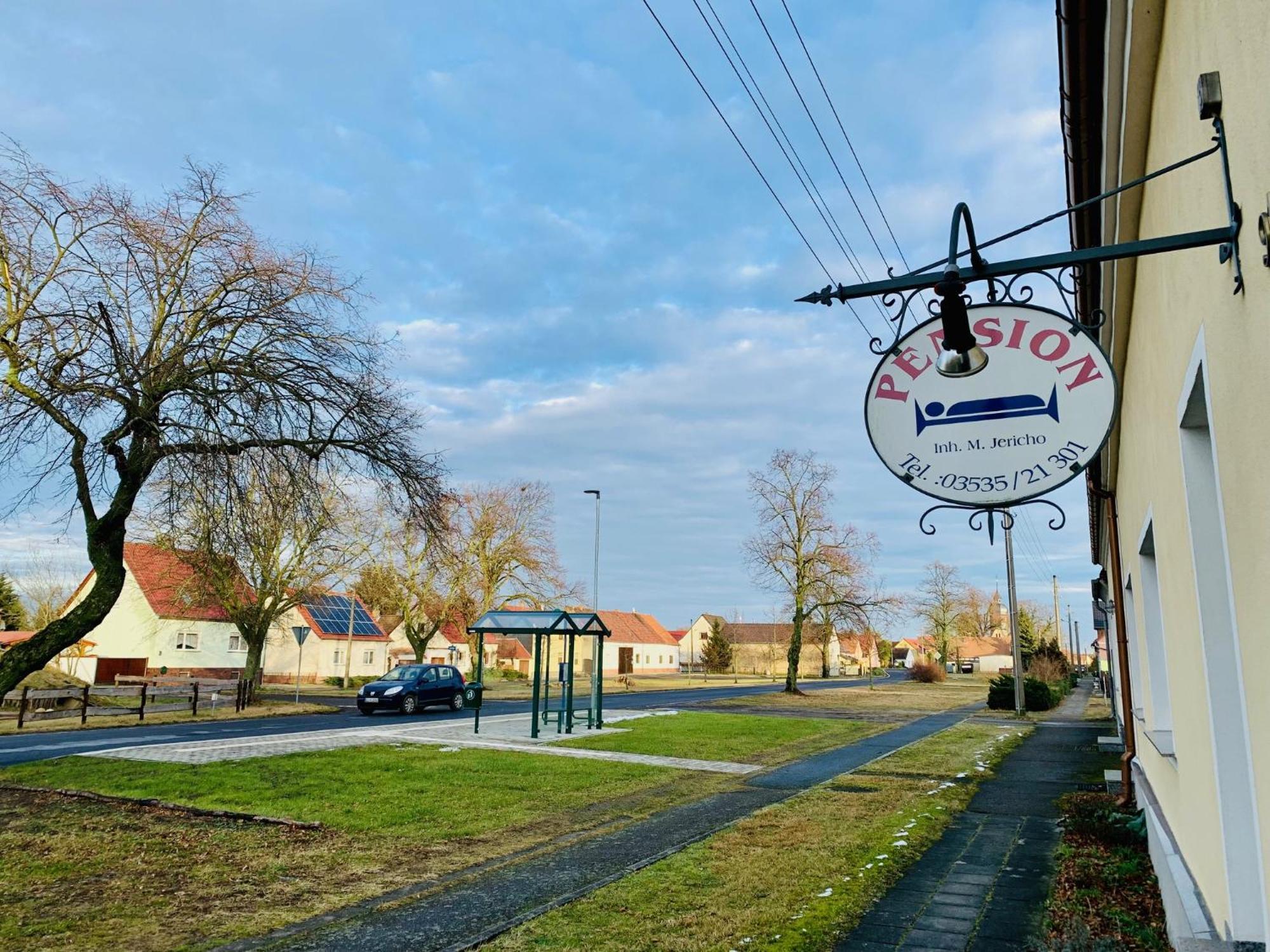 Top-Moderne Ferienwohnung Und Apartments Auf Frueherem Wunderschoenen Bauernhof Im Elbe-Elster-Kreis In Brandenburg Bei Herzberg-Elster, Schoenewalde, Holzdorf Dış mekan fotoğraf