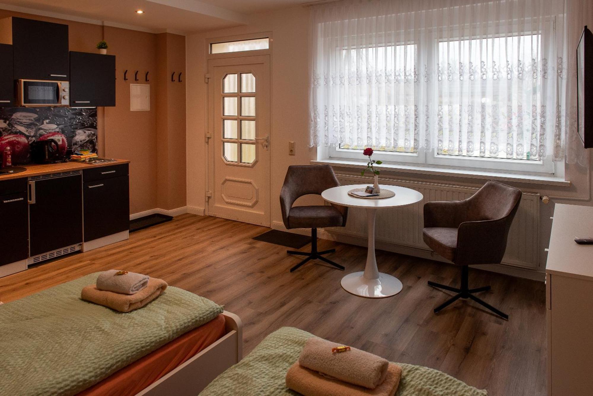 Top-Moderne Ferienwohnung Und Apartments Auf Frueherem Wunderschoenen Bauernhof Im Elbe-Elster-Kreis In Brandenburg Bei Herzberg-Elster, Schoenewalde, Holzdorf Dış mekan fotoğraf