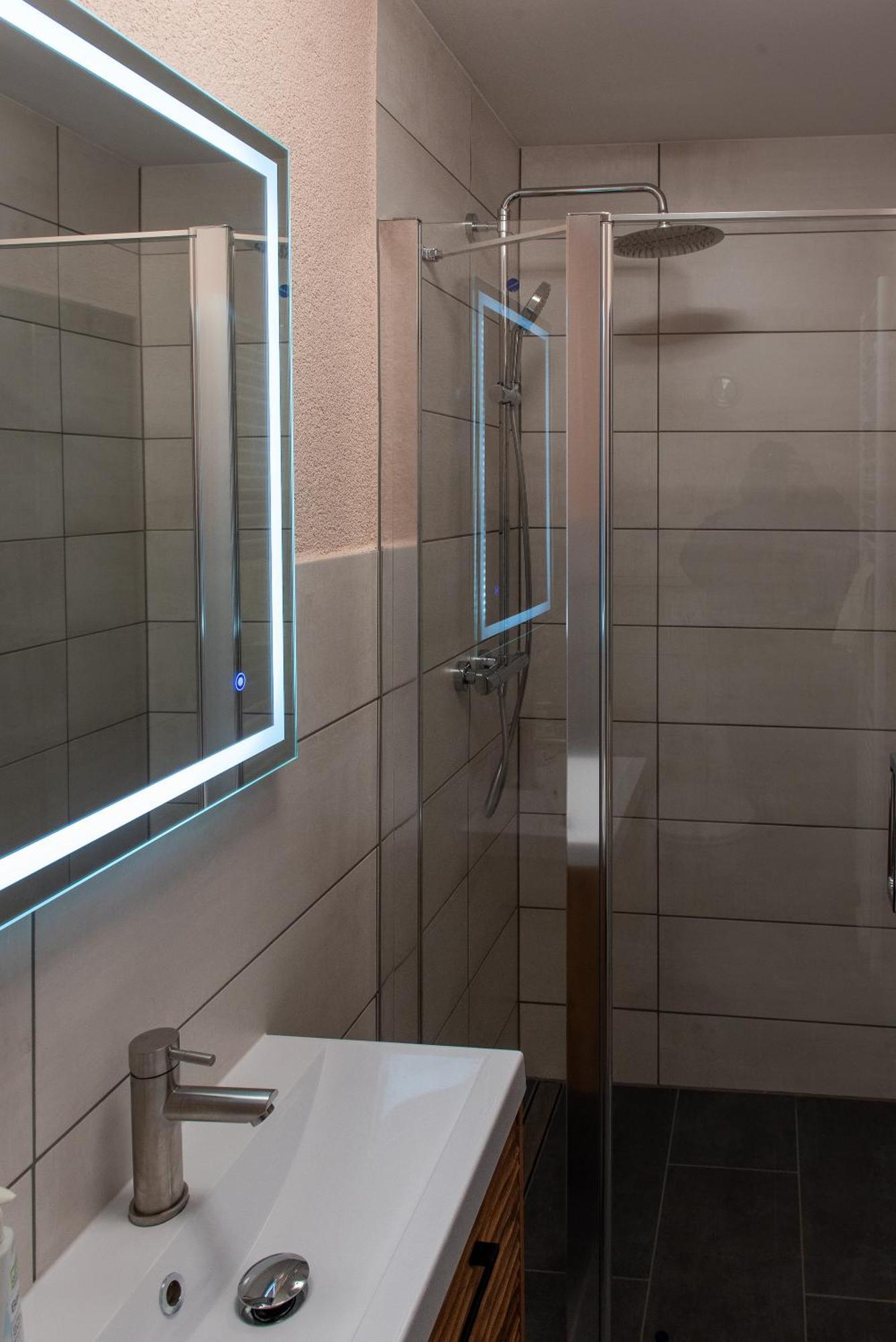 Top-Moderne Ferienwohnung Und Apartments Auf Frueherem Wunderschoenen Bauernhof Im Elbe-Elster-Kreis In Brandenburg Bei Herzberg-Elster, Schoenewalde, Holzdorf Dış mekan fotoğraf
