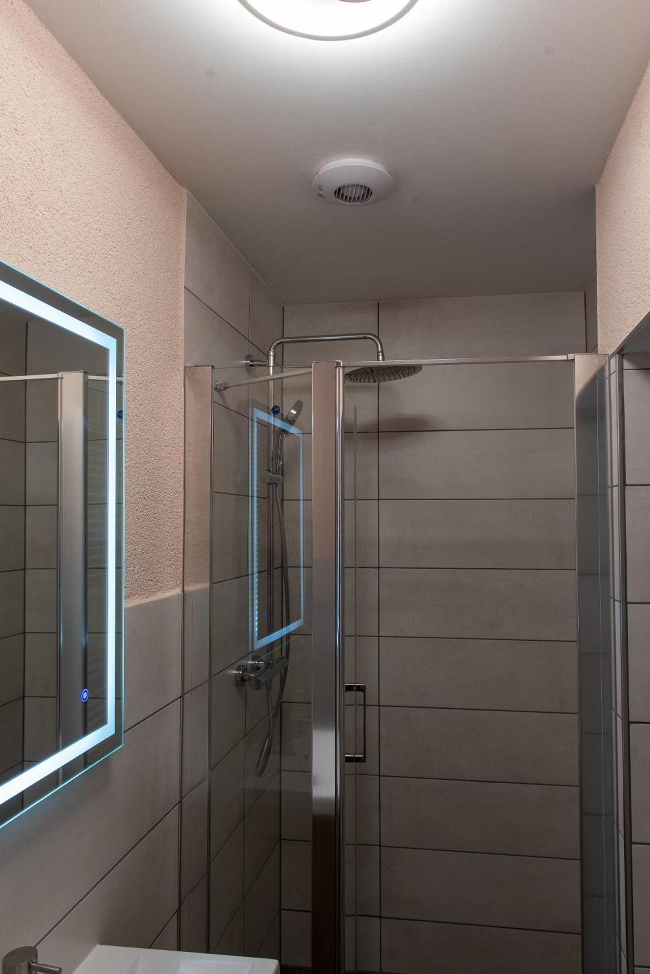Top-Moderne Ferienwohnung Und Apartments Auf Frueherem Wunderschoenen Bauernhof Im Elbe-Elster-Kreis In Brandenburg Bei Herzberg-Elster, Schoenewalde, Holzdorf Dış mekan fotoğraf